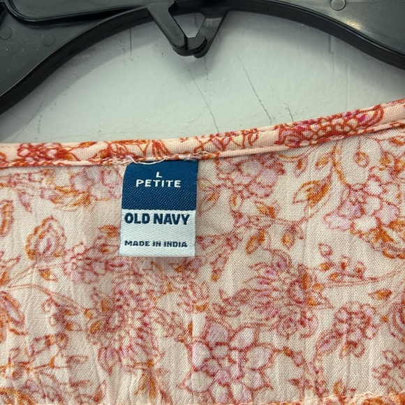 Old Navy Smocked Poetic Swing Blouse Size Large Petite - Picture 3 of 5